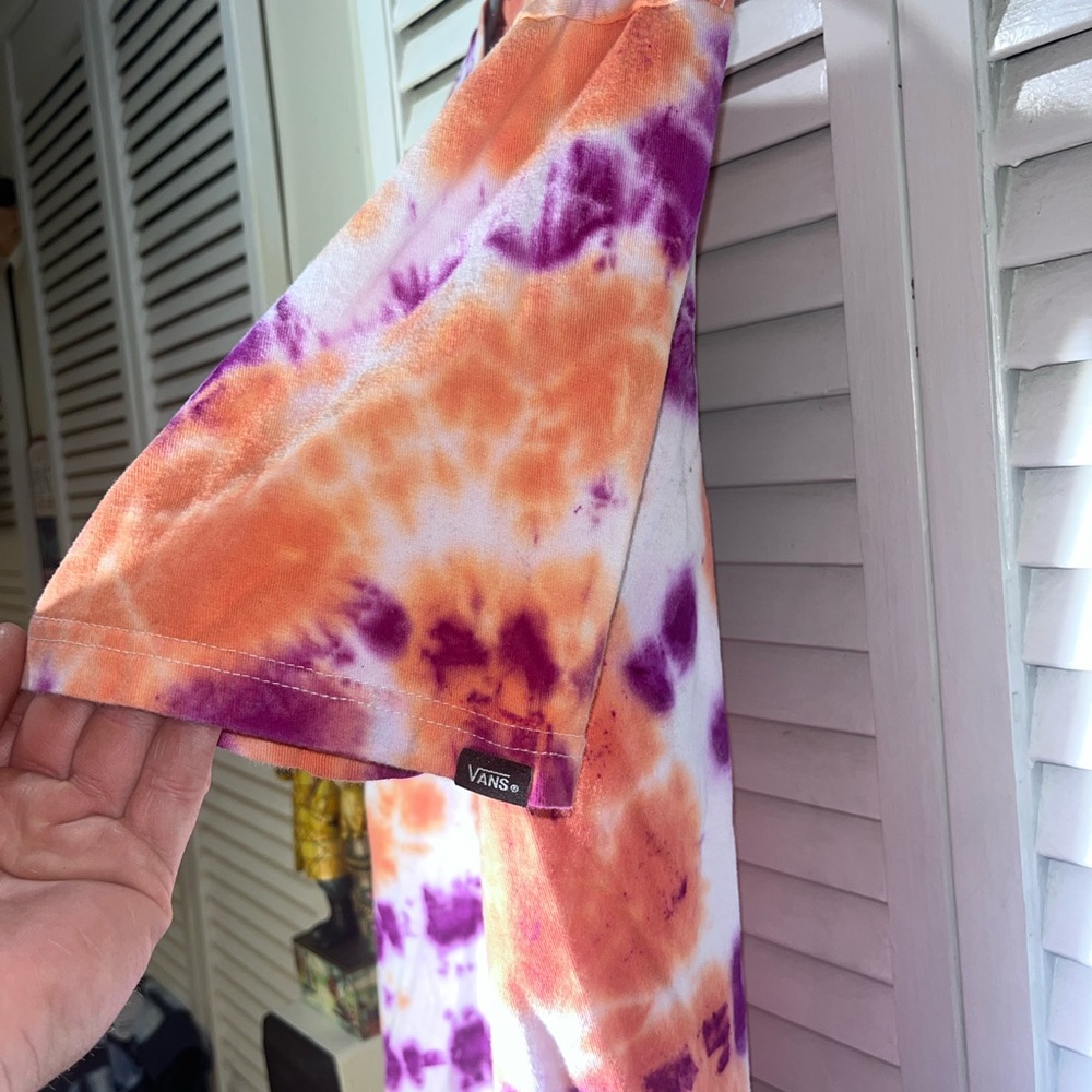 Men’s Large Custom tie dye Vans Classic Tee. Good condition.